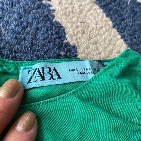 🌿 ZARA GREEN ASYMMETRICAL CROP TOP! - Picture 11 of 14